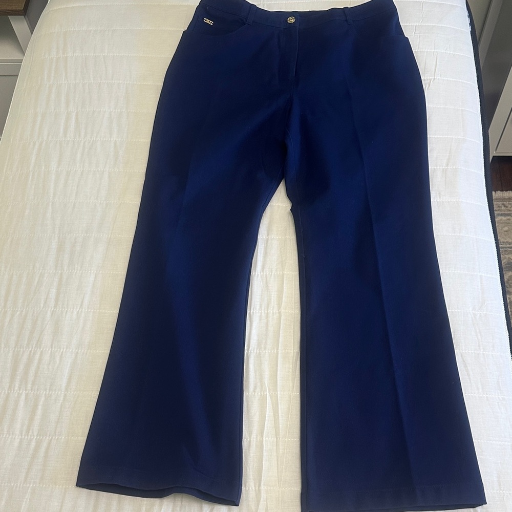 St. John Sport Women's Black Boot-Cut Pants